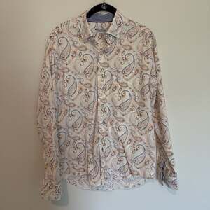 Men’s Tommy Bahama Long Sleeve Button Down - Small
